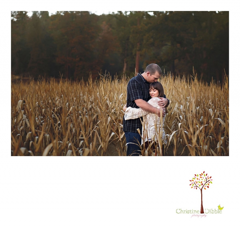 Mom and dad share a quiet moment together during a Sonora family photography session photographed by Christine Dibble Photography at Indigeny Reserve in the fall among the apple orchards.