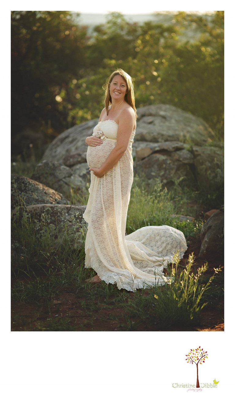 Sonora maternity photographer Christine Dibble Photography takes a portrait of a pregnant woman during a sunset shoot.