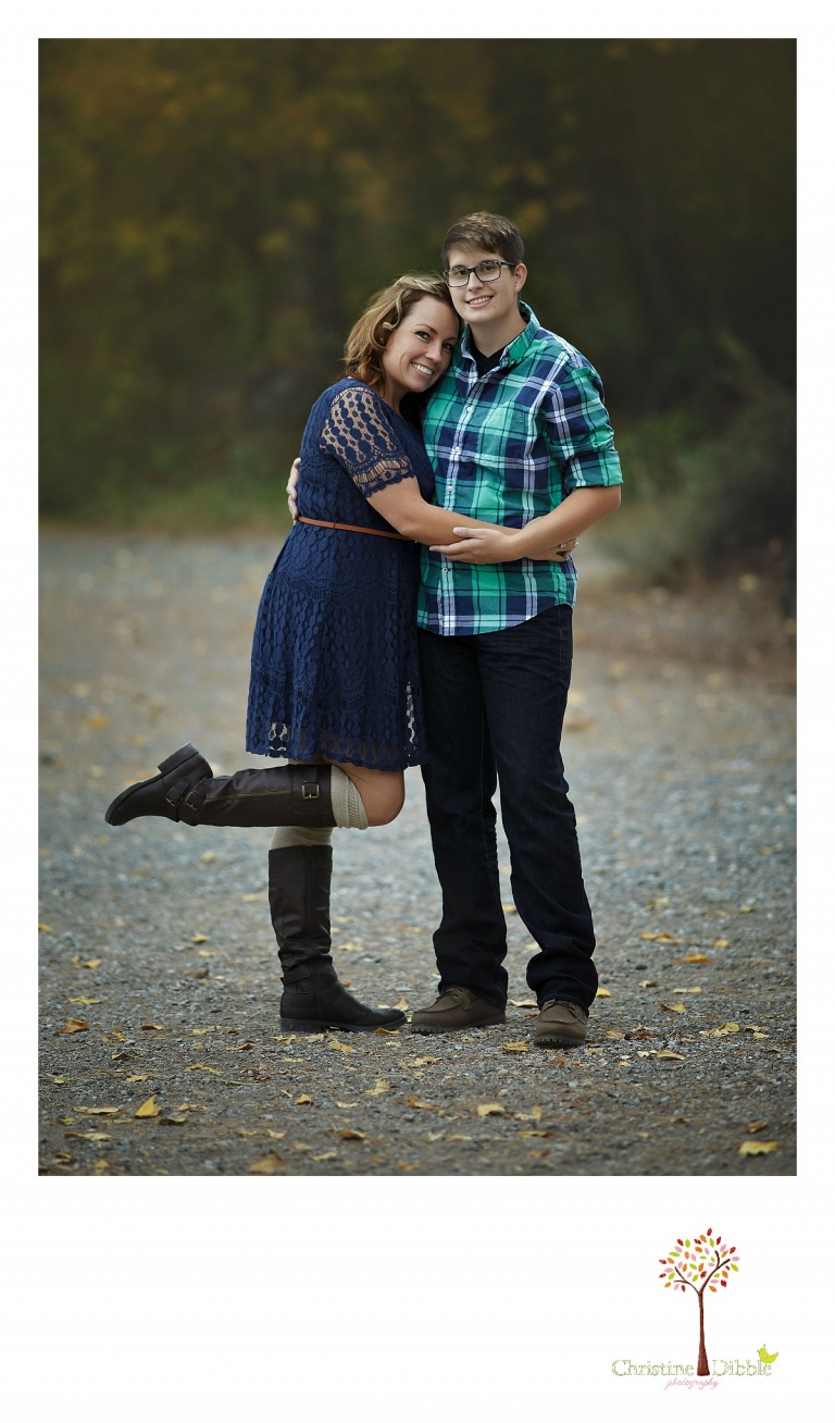Sonora and Reno family and wedding photographer Christine Dibble Photography takes fall family portraits of a couple at Galena Park.
