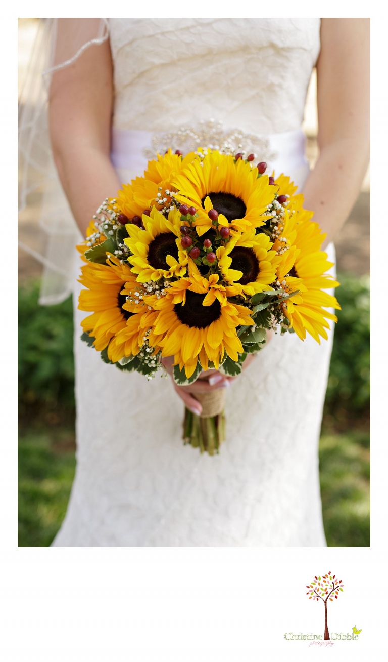 Sonora, CA wedding photography by Christine Dibble Photography captures a sunflower bridal bouquet made by Bear's Garden Florist.