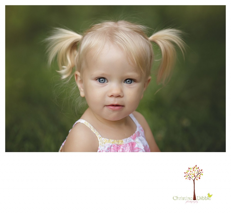 Twain Harte Tree Farm and Sonora child photographer Christine Dibble Photography takes photos of three visiting cousins and individual portraits of each child.