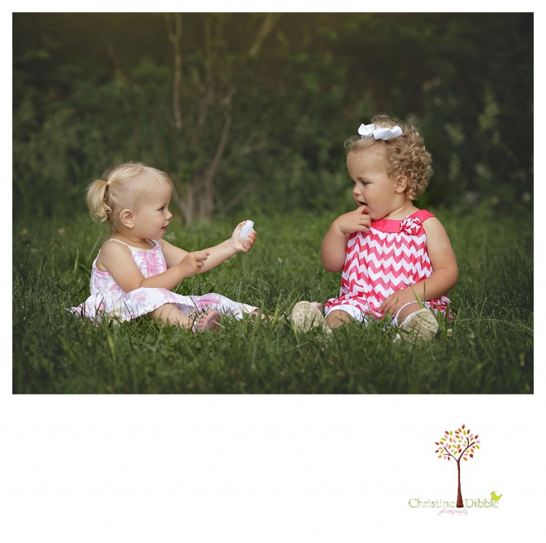 Twain Harte Tree Farm and Sonora child photographer Christine Dibble Photography takes photos of three visiting cousins.