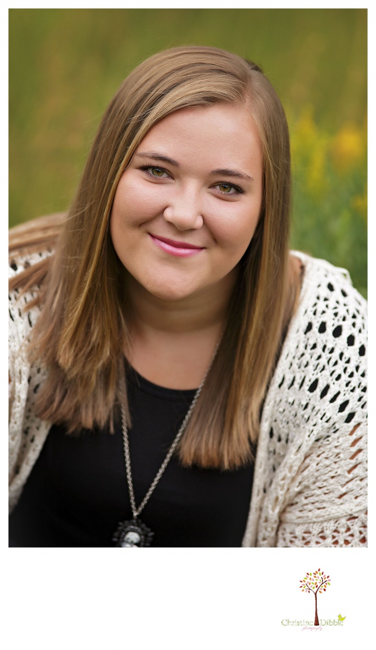 Sonora and Summerville senior portrait photographer Christine Dibble Photography takes outdoor senior portraits of a girl including head shots.
