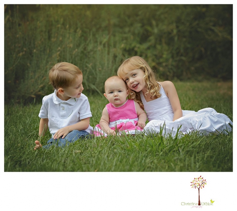 Sonora family photographer Christine Dibble Photography takes photos at a family portrait session at Twain Harte Tree Farm.