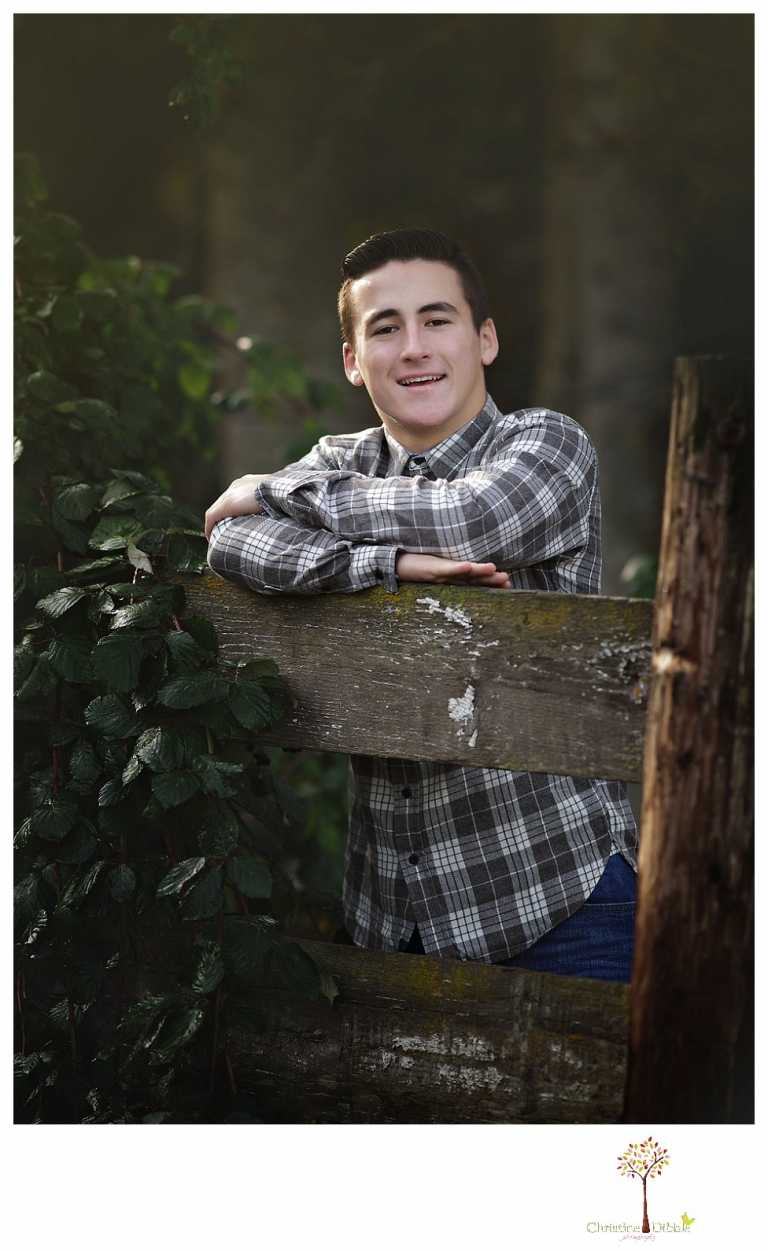 Twain Harte Tree Farm mini sessions by Christine Dibble Photography of Sonora are taken in the Christmas tree fields and include family and child photos.