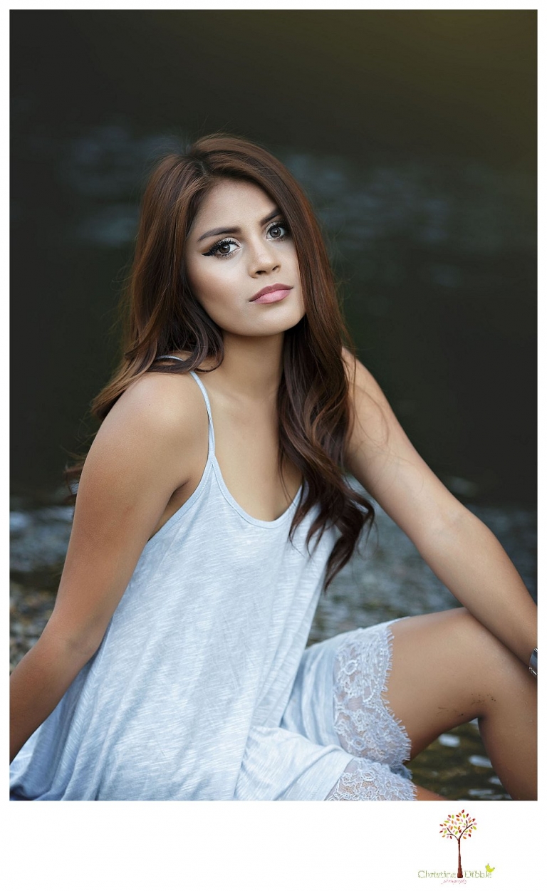 Sonora Gustine Senior Portraits_7489jpsize.jpg