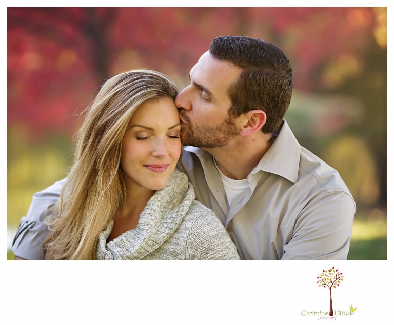 Ironstone Vineyards photographer, Sonora and Murphys photographer Christine Dibble Photography, takes fall family portraits of a family with young children.