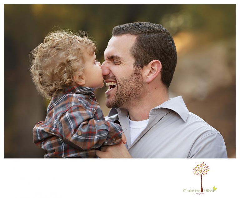 Ironstone Vineyards photographer, Sonora and Murphys photographer Christine Dibble Photography, takes fall family portraits of a family with young children.