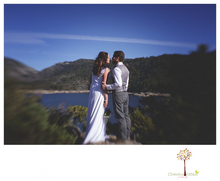 Sonora and Pinecrest wedding photographer Christine Dibble Photography takes wedding photos at a Pinecrest elopement including portraits on the cliff used for the ceremony site.