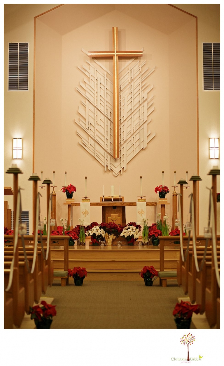 Sonora wedding photographer Christine Dibble Photography photographs a January wedding at the Sonora Opera Hall with bright colors and Nigerian traditions.