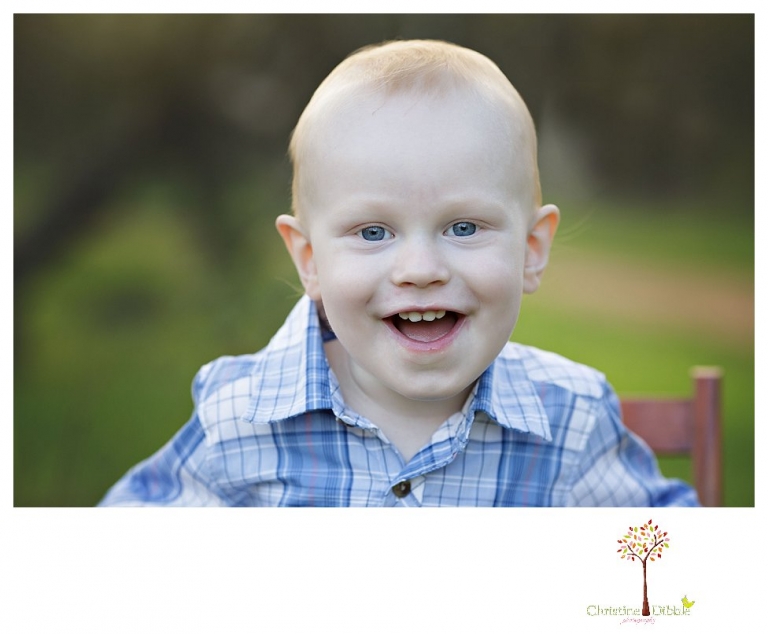 Sonora Child Photographer Christine Dibble Photography takes outdoor spring portraits of two young siblings at Indigeny Reserve while they play and explore.
