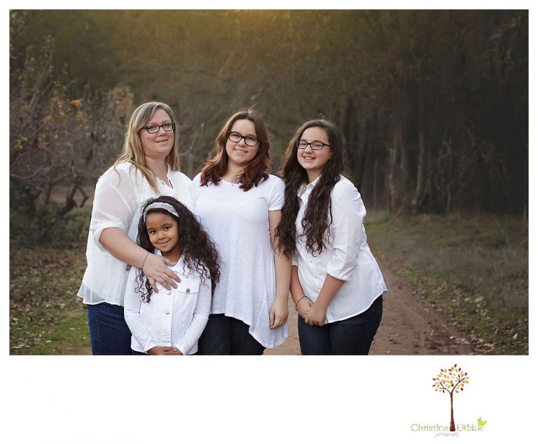 Sonora Family photographer Christine Dibble Photography takes extended family portraits at Indigeny Reserve to document a family all together as one fights cancer.