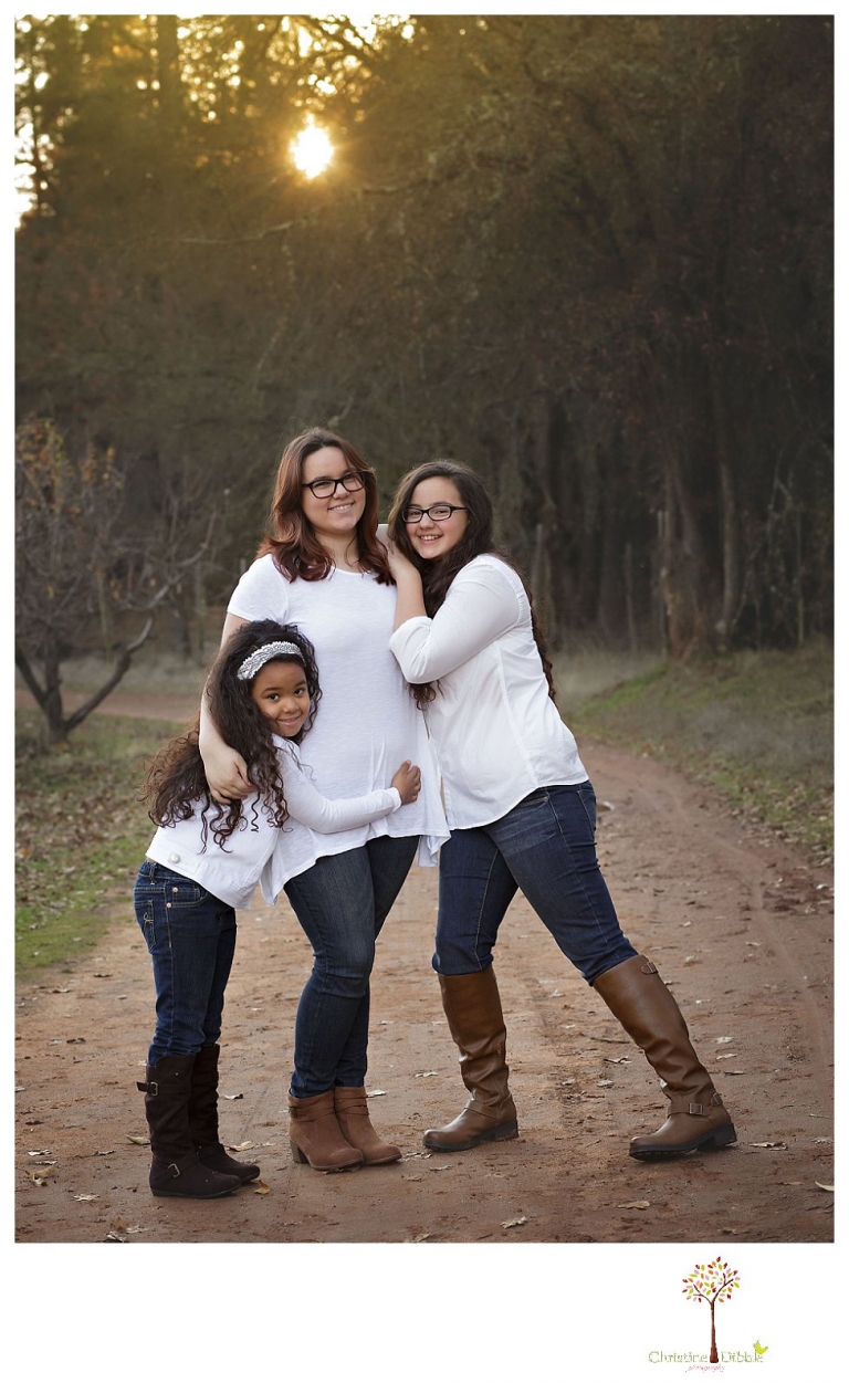 Sonora Family photographer Christine Dibble Photography takes extended family portraits at Indigeny Reserve to document a family all together as one fights cancer.