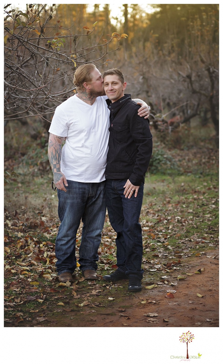Sonora Family photographer Christine Dibble Photography takes extended family portraits at Indigeny Reserve to document a family all together as one fights cancer.