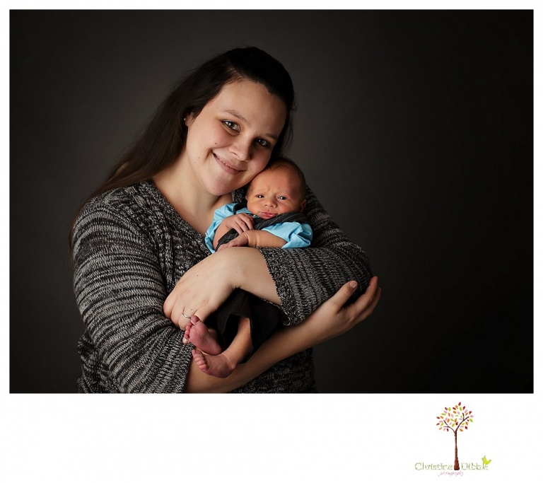 Newborn photography by Sonora Newborn Photographer Christine Dibble Photography takes place in her Sonora studio with poses on blankets and in vintage props.