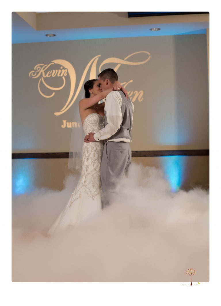 Sonora Wedding Photographer Christine Dibble Photography takes wedding photos at a Black Oak Casino Resort wedding where the bride and groom danced on clouds from Sound Extreme Productions.