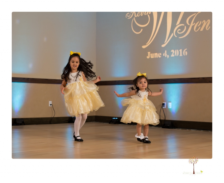 Sonora Wedding Photographer Christine Dibble Photography takes wedding photos at a Black Oak Casino Resort wedding.