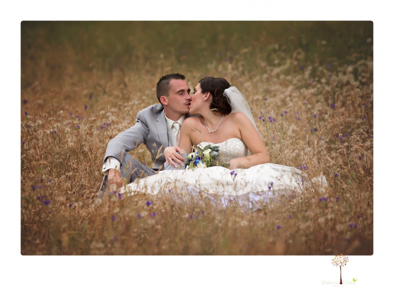Sonora Wedding Photographer Christine Dibble Photography takes wedding photos at a Black Oak Casino Resort wedding.
