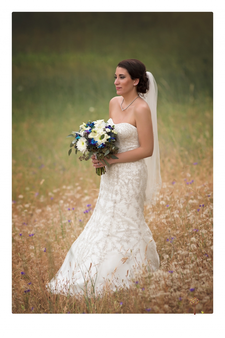 Sonora Wedding Photographer Christine Dibble Photography takes wedding photos at a Black Oak Casino Resort wedding.