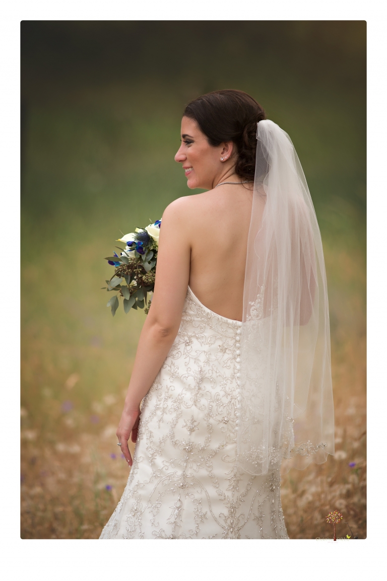 Sonora Wedding Photographer Christine Dibble Photography takes wedding photos at a Black Oak Casino Resort wedding.