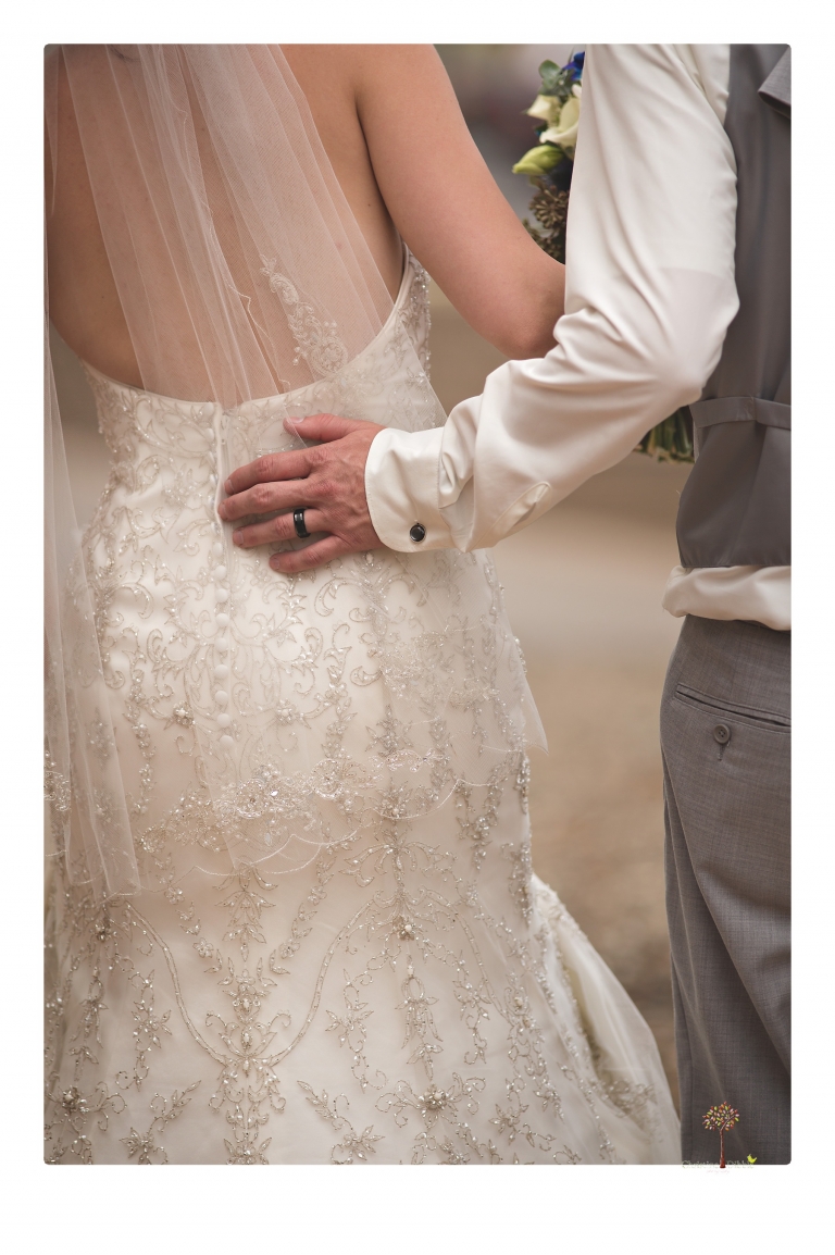 Sonora Wedding Photographer Christine Dibble Photography takes wedding photos at a Black Oak Casino Resort wedding.