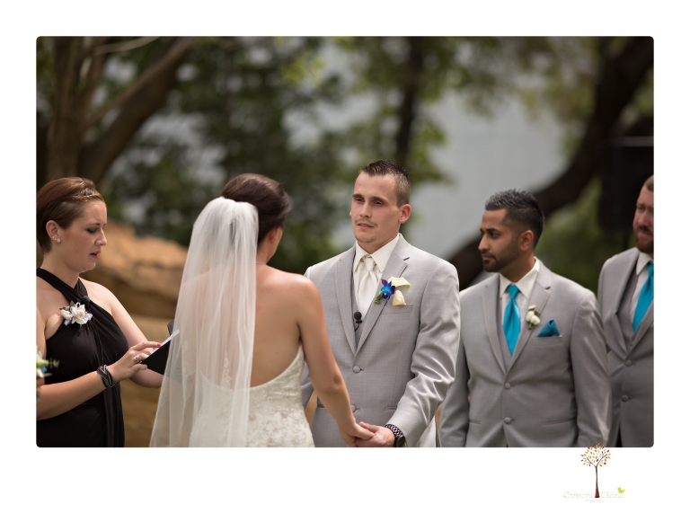 Sonora Wedding Photographer Christine Dibble Photography takes wedding photos at a Black Oak Casino Resort wedding.