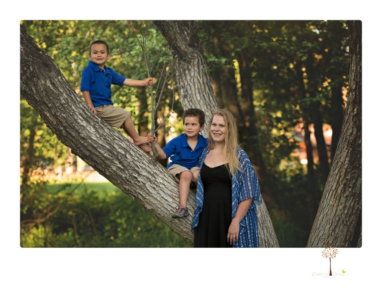 Sonora family photographer Christine Dibble Photography takes photos of a mom and her boys as they wander around Indigeny Reserve.