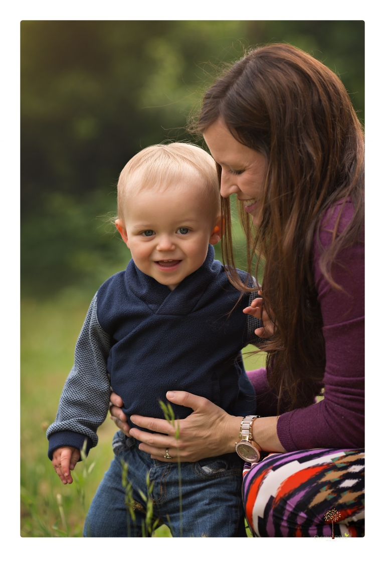 Sonora maternity photographer Christine Dibble Photography photographs a mommy and me maternity session at Indigeny Reserve.