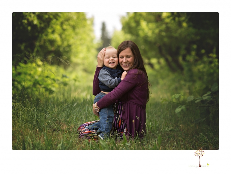 Sonora maternity photographer Christine Dibble Photography photographs a mommy and me maternity session at Indigeny Reserve.