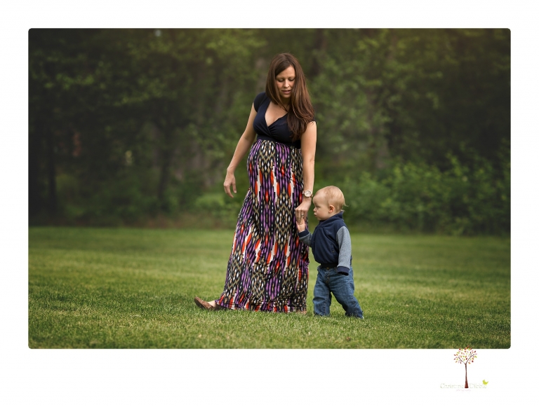 Sonora maternity photographer Christine Dibble Photography photographs a mommy and me maternity session at Indigeny Reserve.