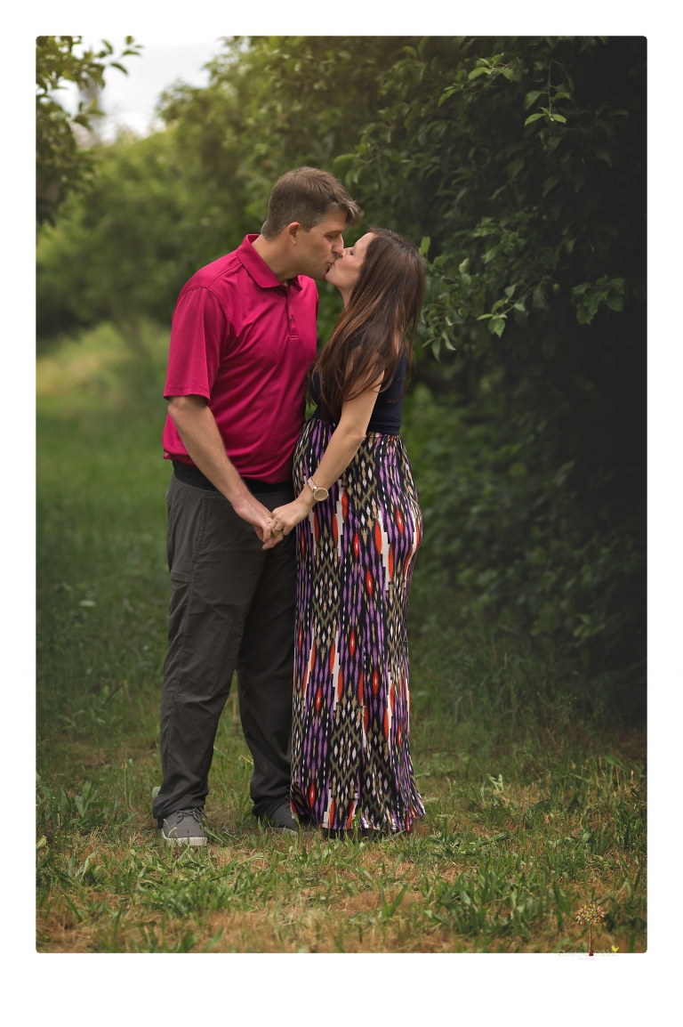 Sonora maternity photographer Christine Dibble Photography photographs a mommy and me maternity session at Indigeny Reserve.