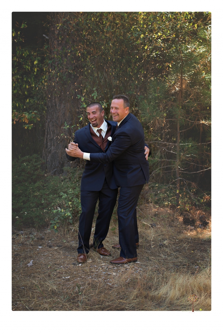 Sonora and Arnold wedding photographer Christine Dibble Photography photographs a colorful and fun Fall wedding at Arnold's Black Bear Inn.