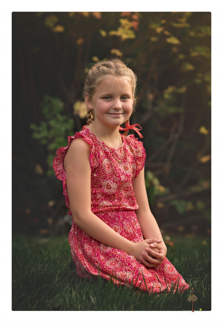 Sonora family photographer Christine Dibble Photography takes family portraits of a blended family in the backyard of their Tuolumne vacation home.