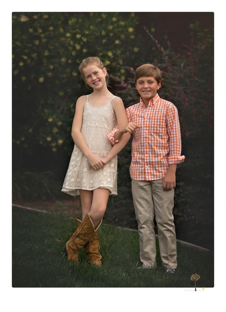 Sonora family photographer Christine Dibble Photography takes family portraits of a blended family in the backyard of their Tuolumne vacation home.