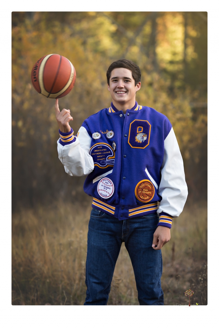 Orestimba senior portrait photographer Christine Dibble Photography of Sonora takes senior and family portraits of a football, baseball and basketball player in Long Barn.