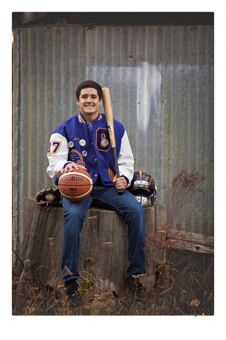 Orestimba senior portrait photographer Christine Dibble Photography of Sonora takes senior and family portraits of a football, baseball and basketball player in Long Barn.