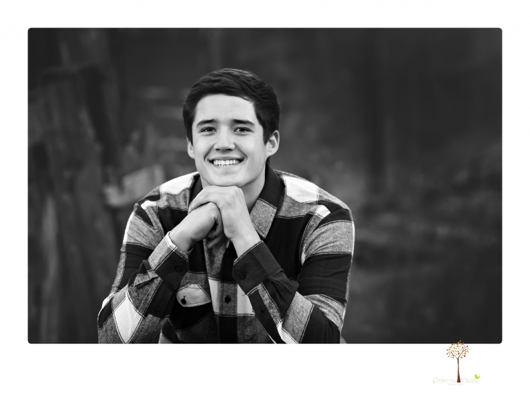 Orestimba senior portrait photographer Christine Dibble Photography of Sonora takes senior and family portraits of a football, baseball and basketball player in Long Barn.