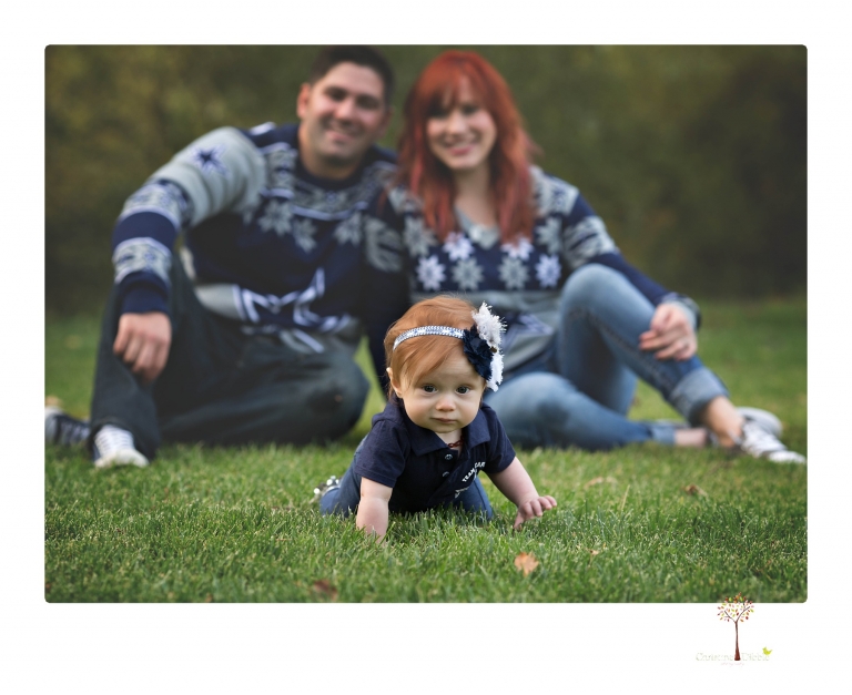 Sonora family photographer Christine Dibble Photography takes family portraits of a family at Indigeny Reserve with their baby girl.