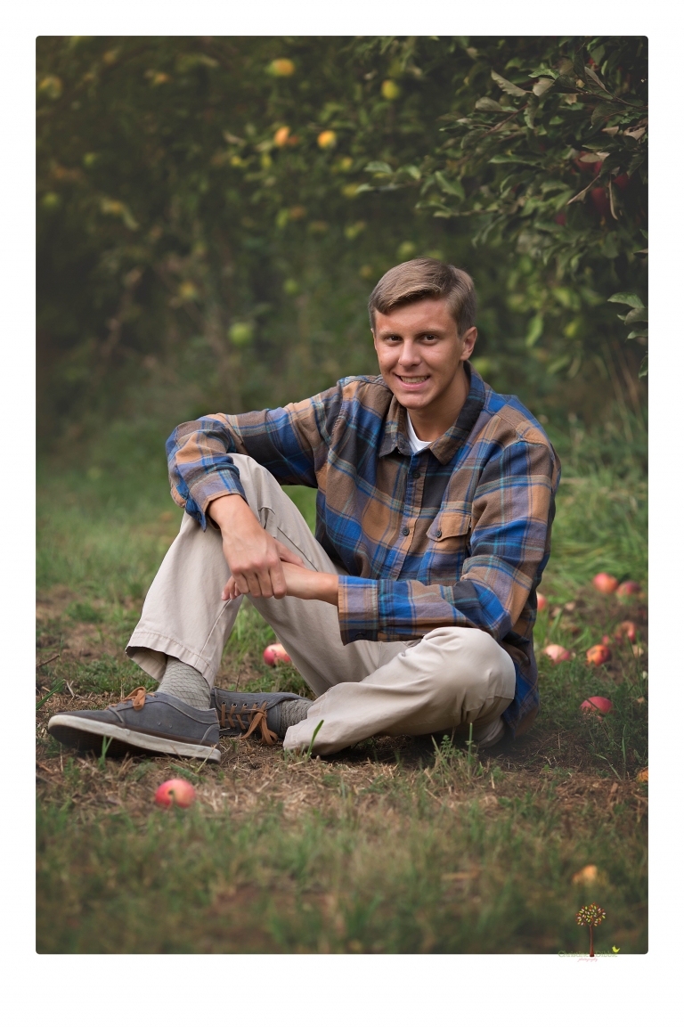 Sonora senior portrait photographer Christine Dibble Photography takes senior portraits of a Sonora High water polo player at Indigeny Reserve.
