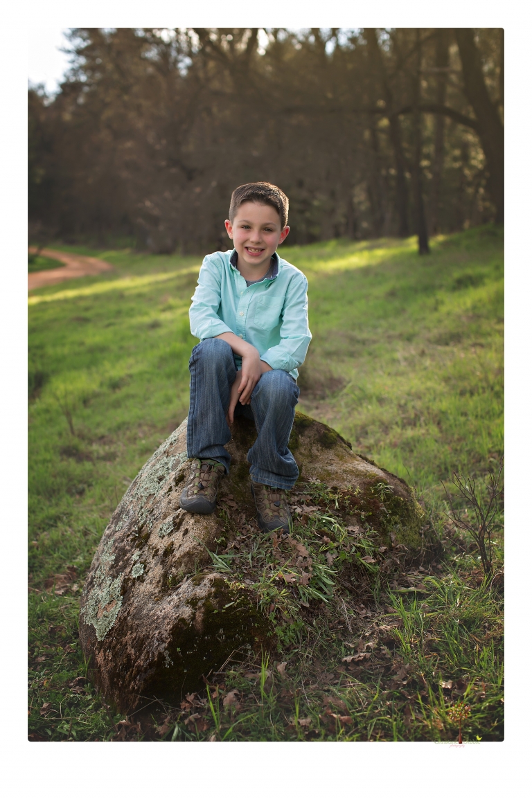 This Indigeny family portrait session, photographed by Christine Dibble Photography of Sonora, included lots of play and group hugs and running around for natural and relaxed family portraits.