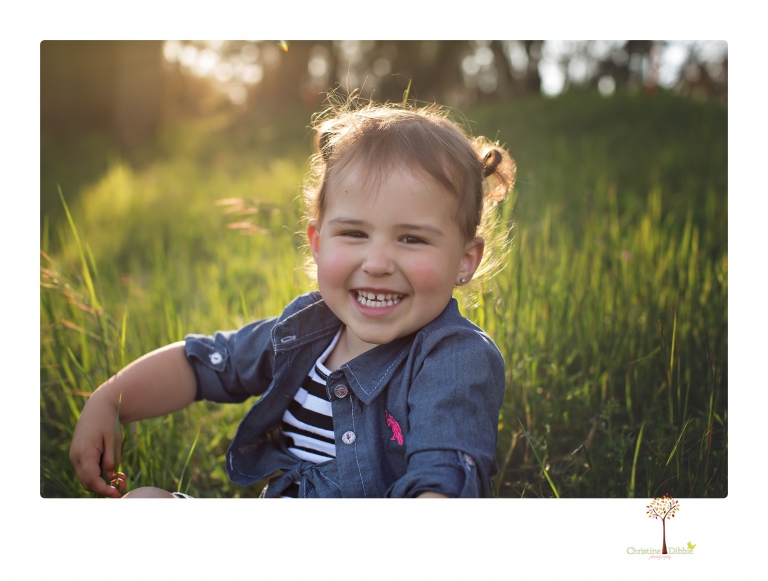maternity portraits at Indigeny, photographed by Christine Dibble Photography of Sonora, include photos of mom and her baby belly, the whole family, and big sister as they play.