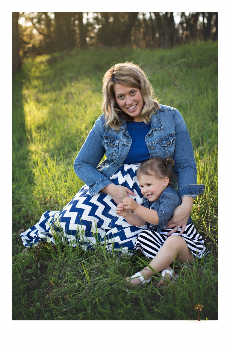 maternity portraits at Indigeny, photographed by Christine Dibble Photography of Sonora, include photos of mom and her baby belly, the whole family, and big sister as they play.