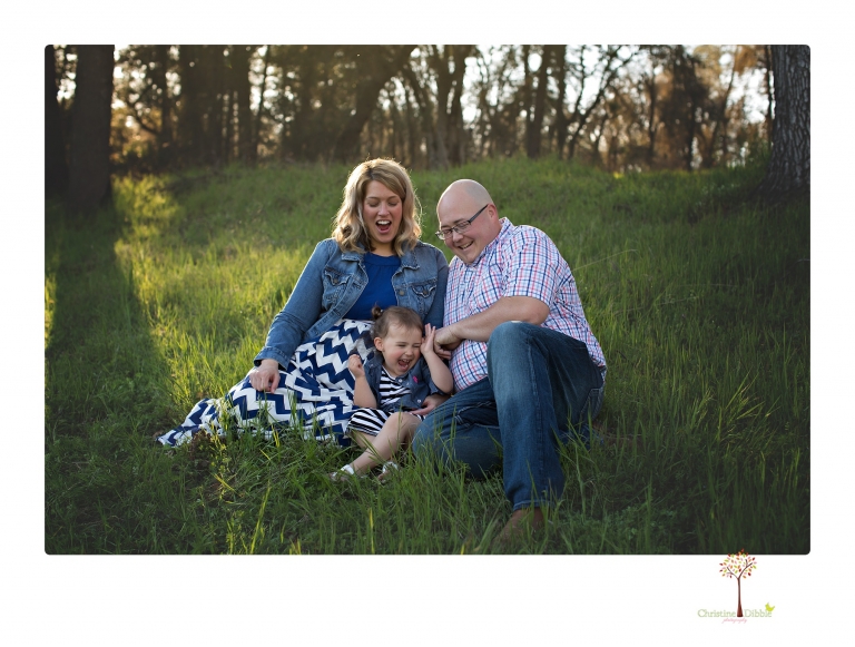 maternity portraits at Indigeny, photographed by Christine Dibble Photography of Sonora, include photos of mom and her baby belly, the whole family, and big sister as they play.