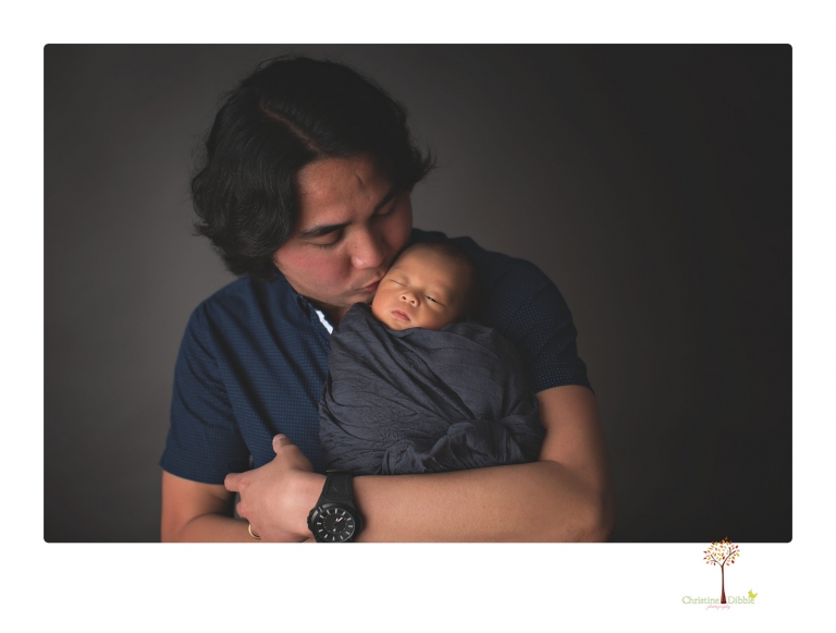 Sonora newborn photography by Christine Dibble Photography includes studio newborn portraits of family and baby.