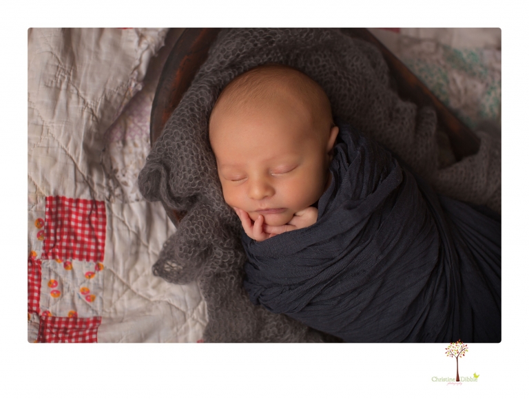 Sonora newborn photographer Christine Dibble Photography takes older newborn portraits of a baby boy with his big sister and mother.