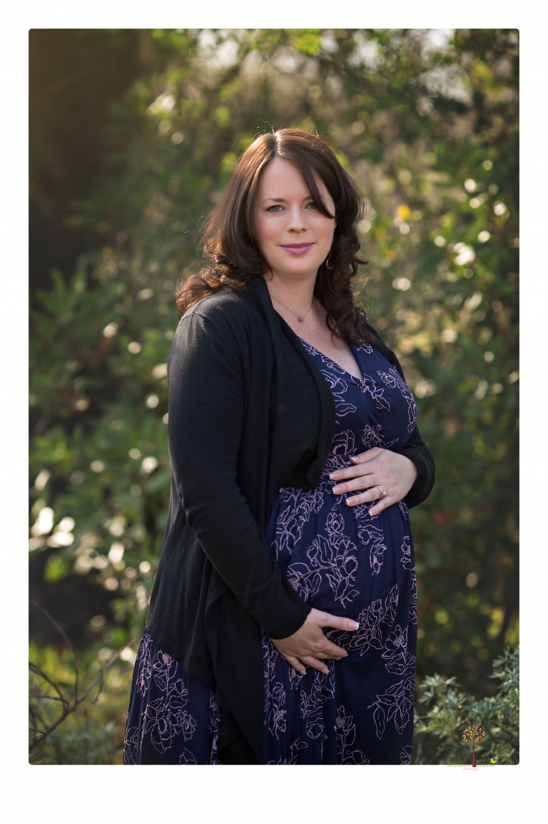 Sonora maternity photographer Christine Dibble Photography photographs a Knights Ferry maternity portrait session.