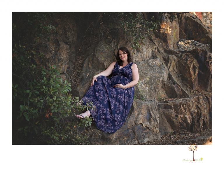 Sonora maternity photographer Christine Dibble Photography photographs a Knights Ferry maternity portrait session.