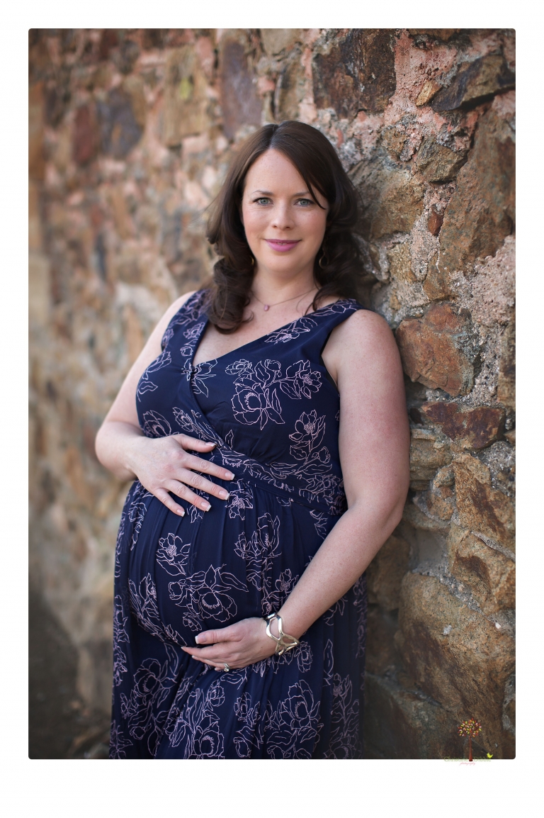 Sonora maternity photographer Christine Dibble Photography photographs a Knights Ferry maternity portrait session.