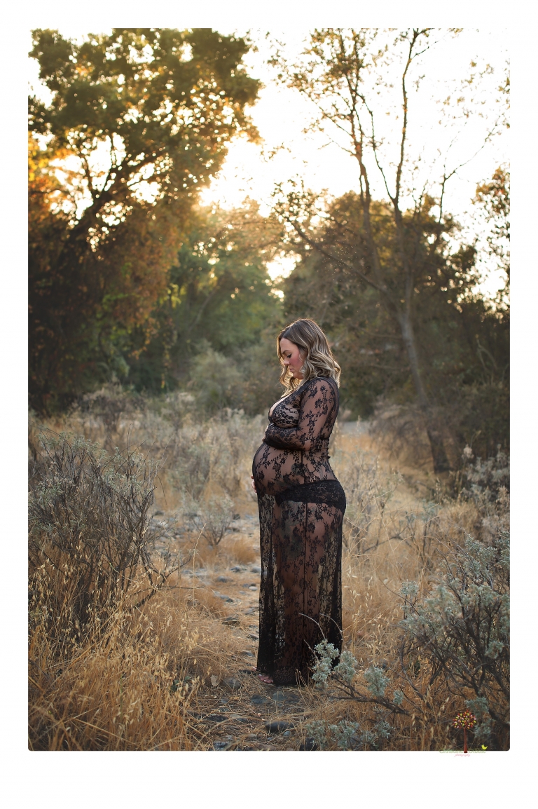 Sonora maternity photographer Christine Dibble Photography takes unique maternity portraits in the river at Knights Ferry of a family and mother of three.