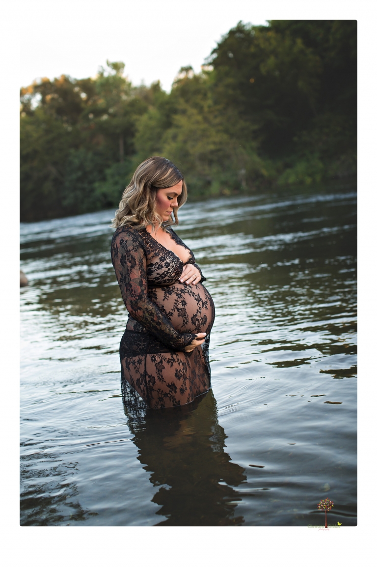 Sonora maternity photographer Christine Dibble Photography takes unique maternity portraits in the river at Knights Ferry of a family and mother of three.